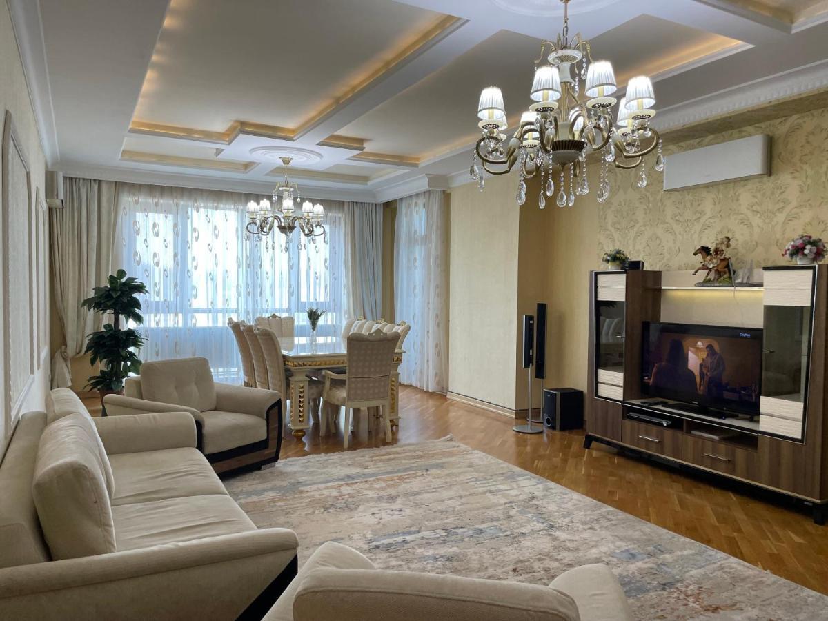 Megafun Sea View Apartman Baku Kültér fotó